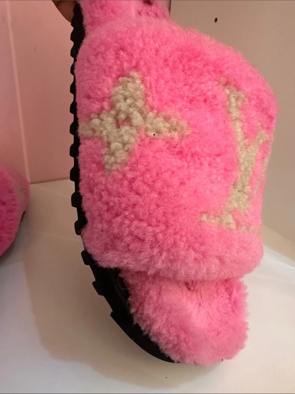 Louis Vuitton Pink Plush Shearling Logo Slides - Picture 7 of 10